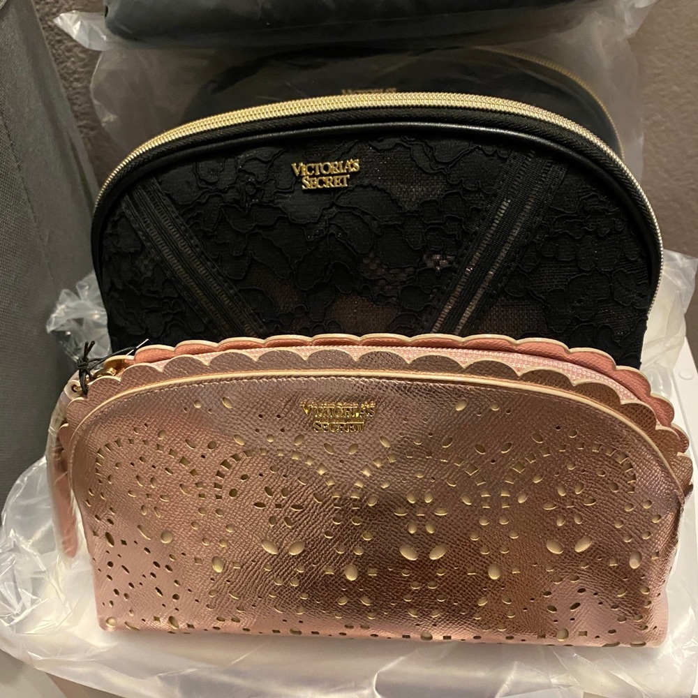 Victoria Secrets Cosmetic Bags c/u. Each